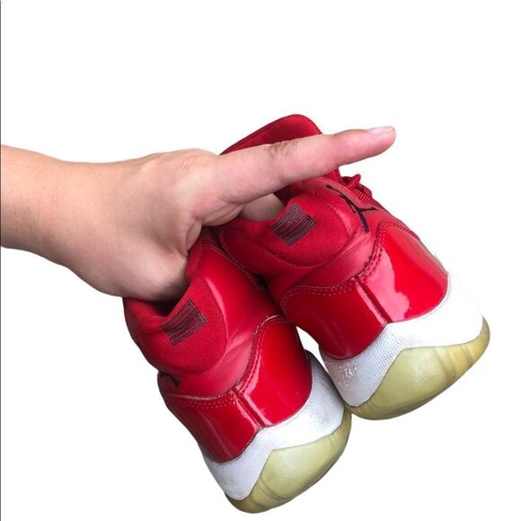 RARE 2017 Air Jordan 11 Retro Win Like 96 Size 7 - Picture 11 of 16